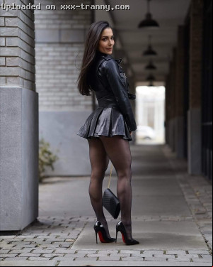 Preview of: I love walking around the city